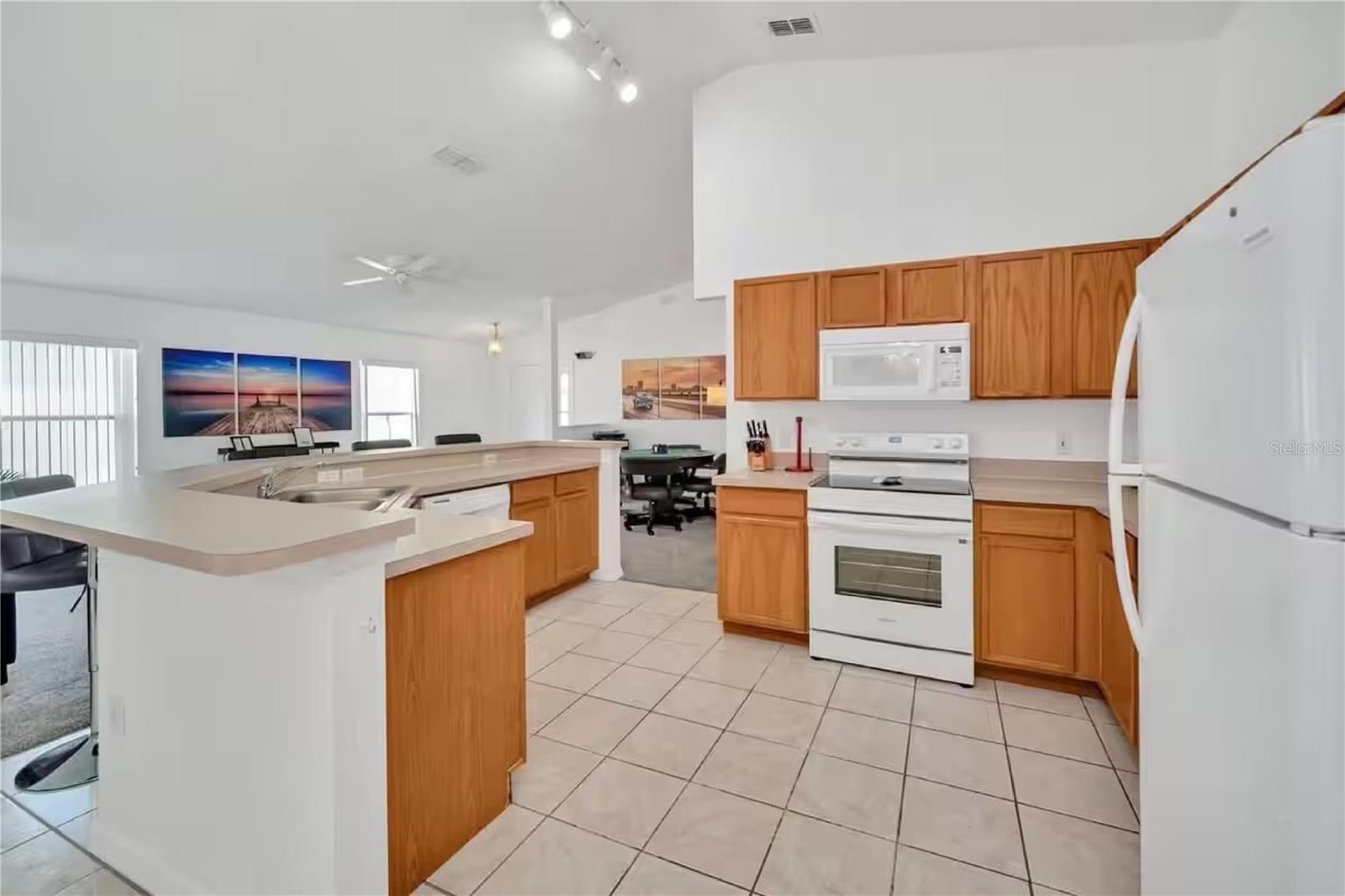 Image 4 of 24 For 941 Clear Creek Circle