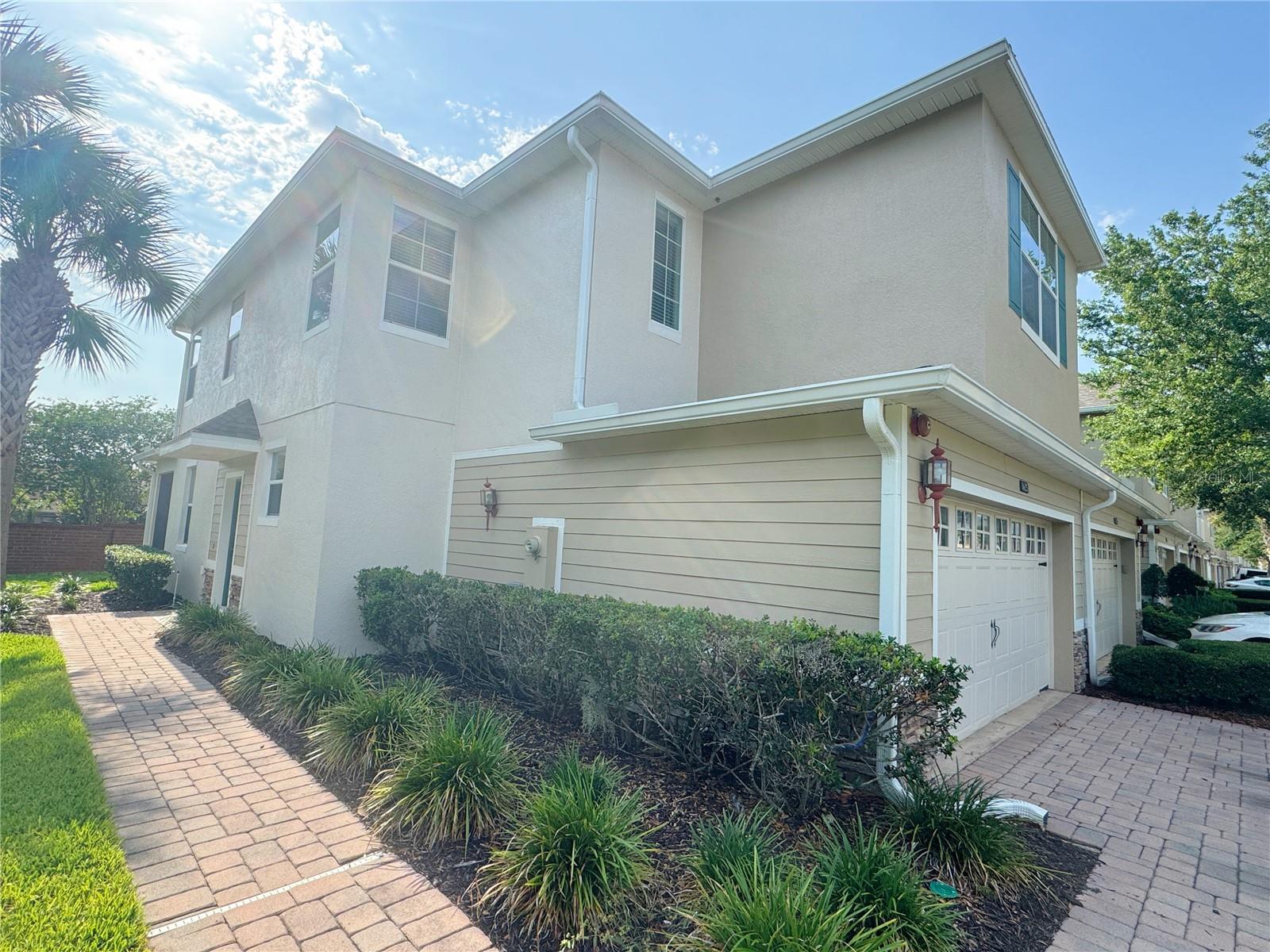 Image 2 of 45 For 1625 Priory Circle
