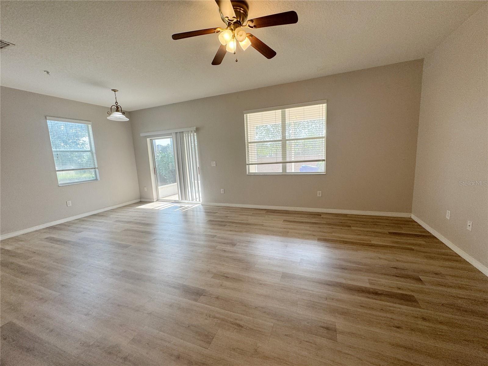 Image 20 of 45 For 1625 Priory Circle