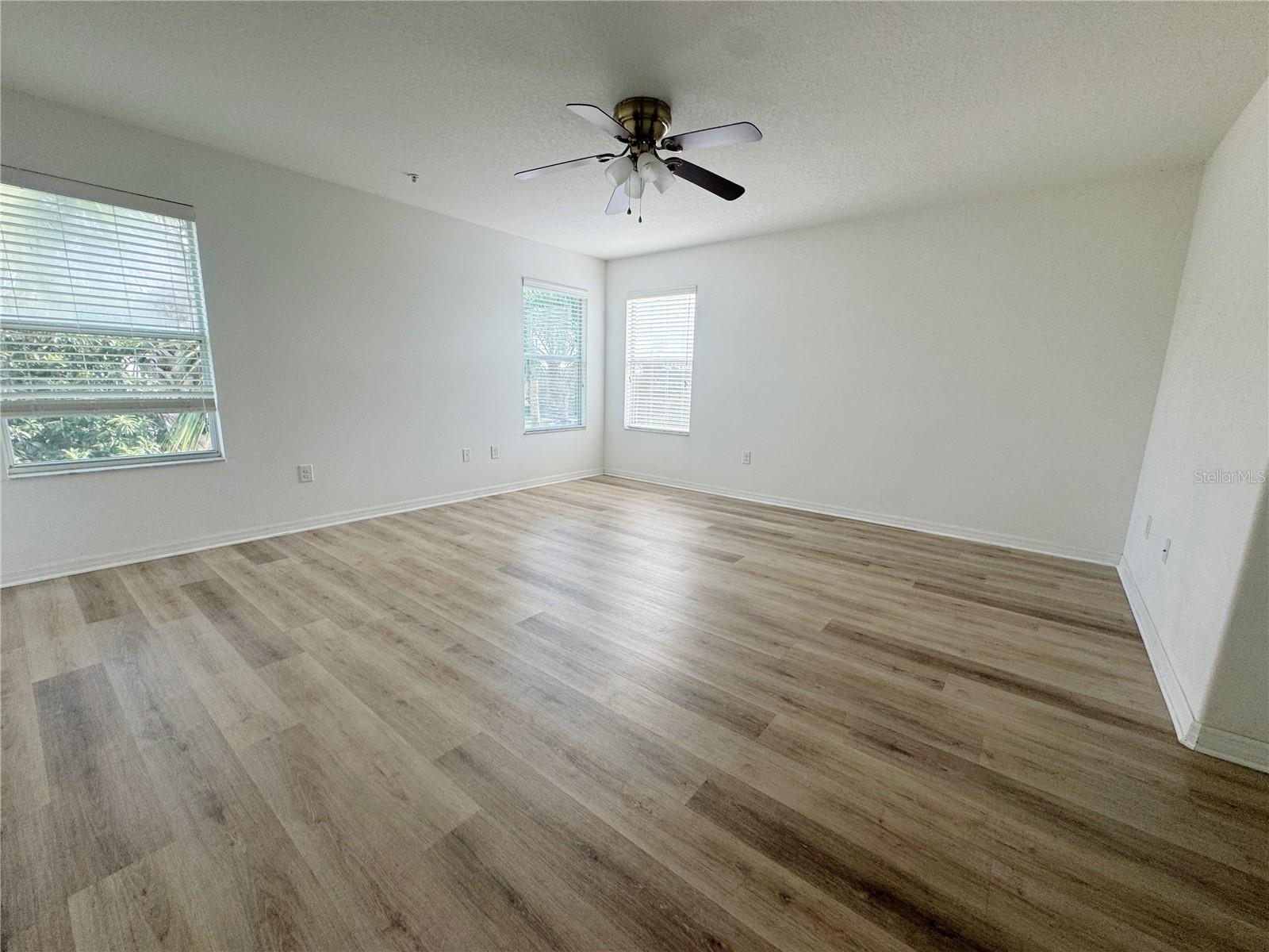 Image 34 of 45 For 1625 Priory Circle