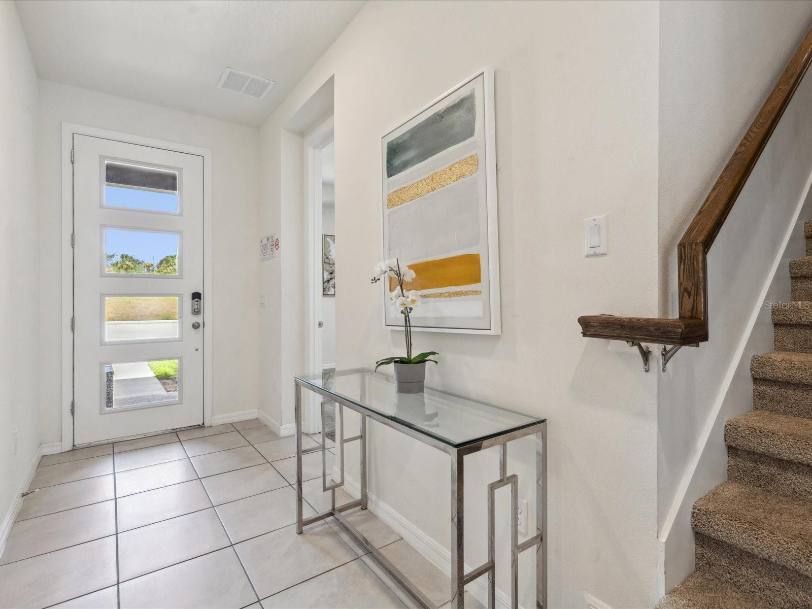 Image 6 of 52 For 1632 Tropical Palms Circle