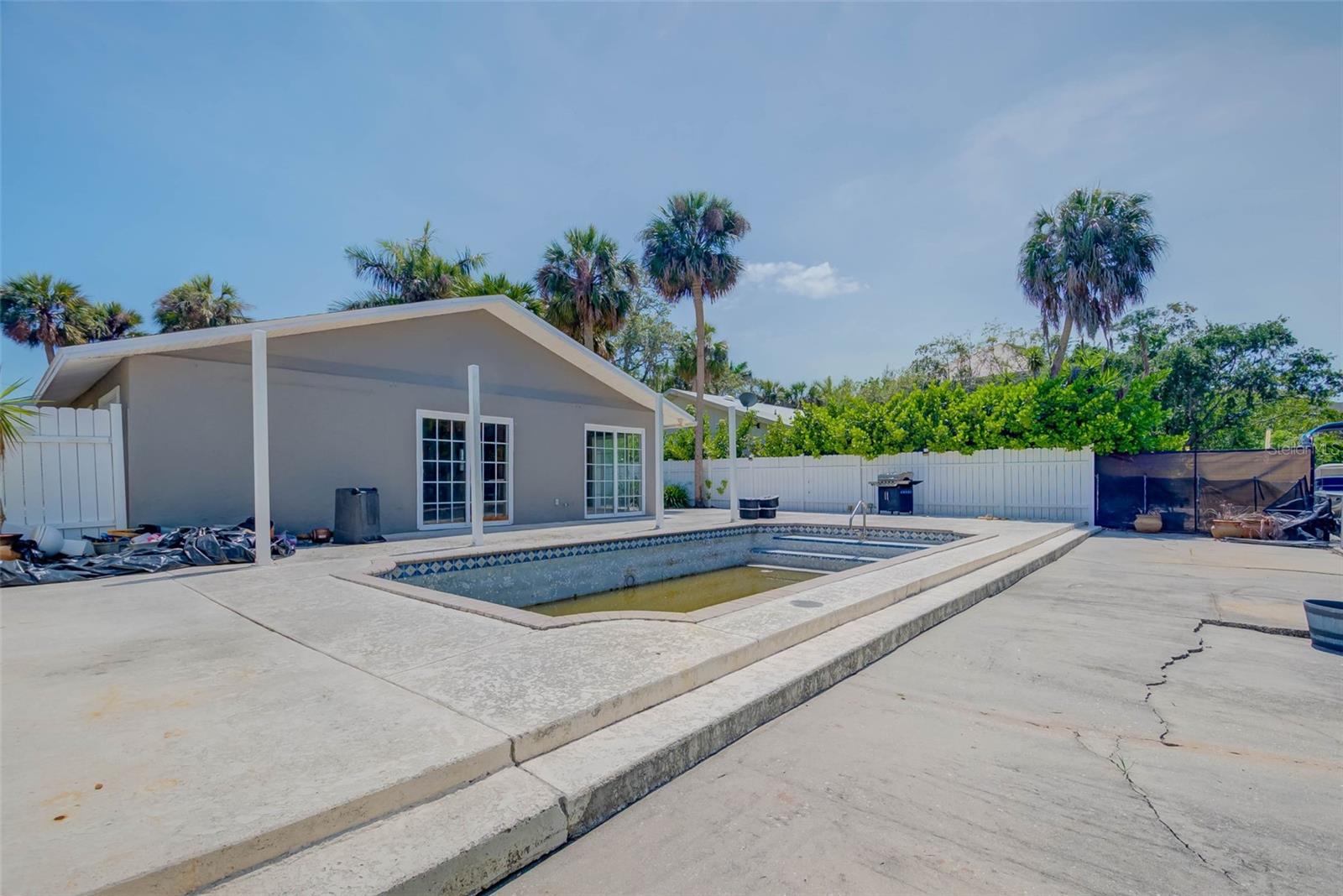 Image 10 of 21 For 4838 Tarpon Avenue