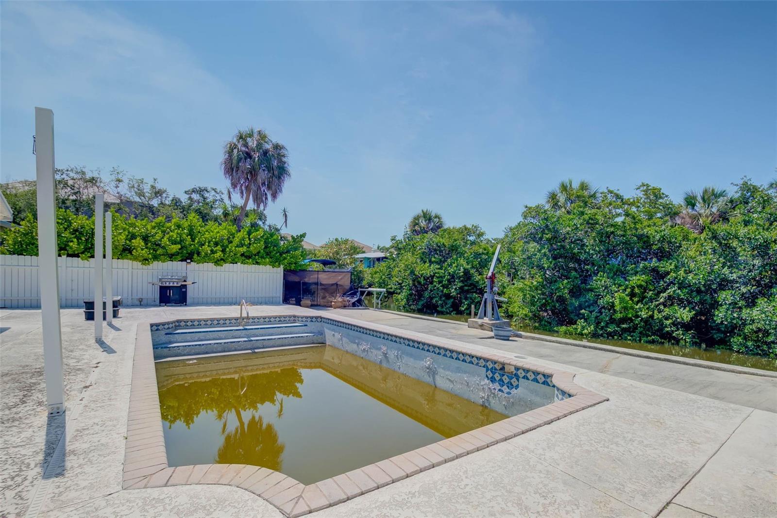 Image 11 of 21 For 4838 Tarpon Avenue