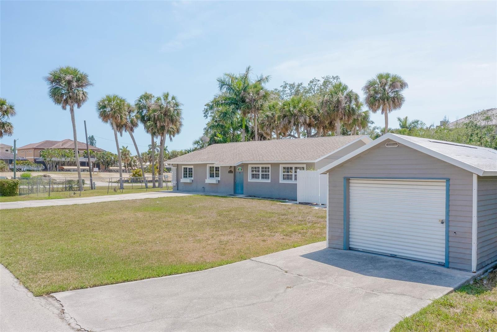 Image 13 of 21 For 4838 Tarpon Avenue
