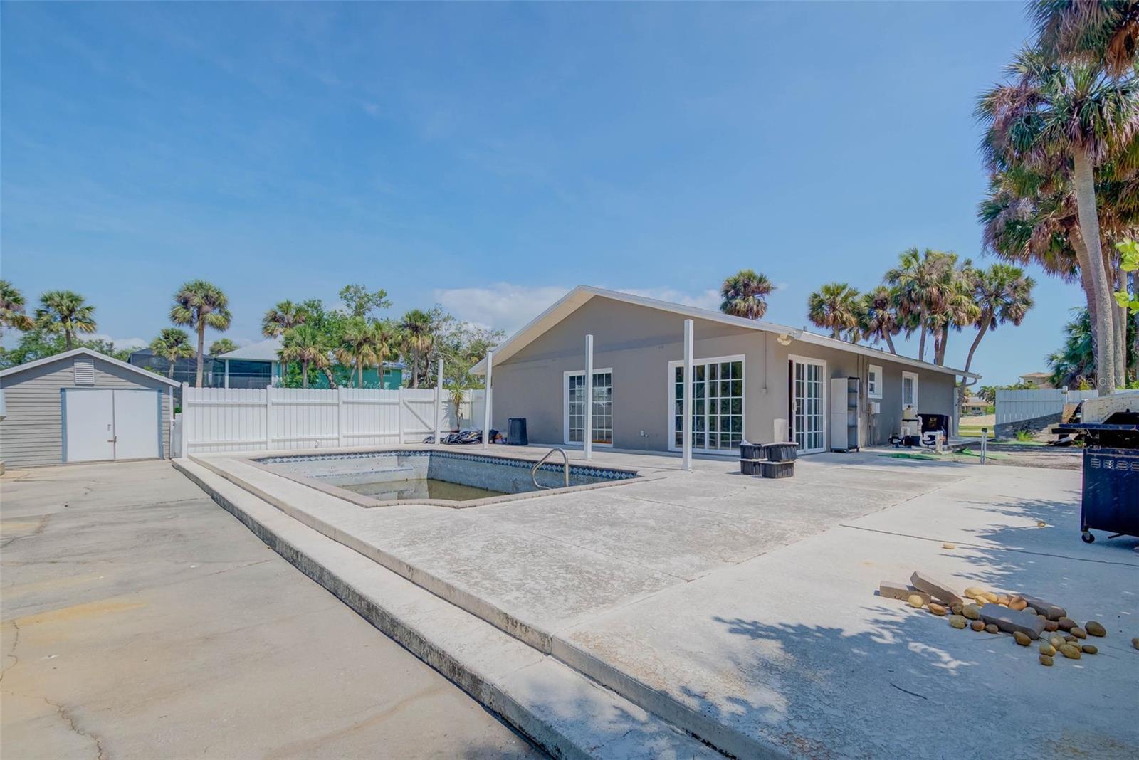 Image 9 of 21 For 4838 Tarpon Avenue