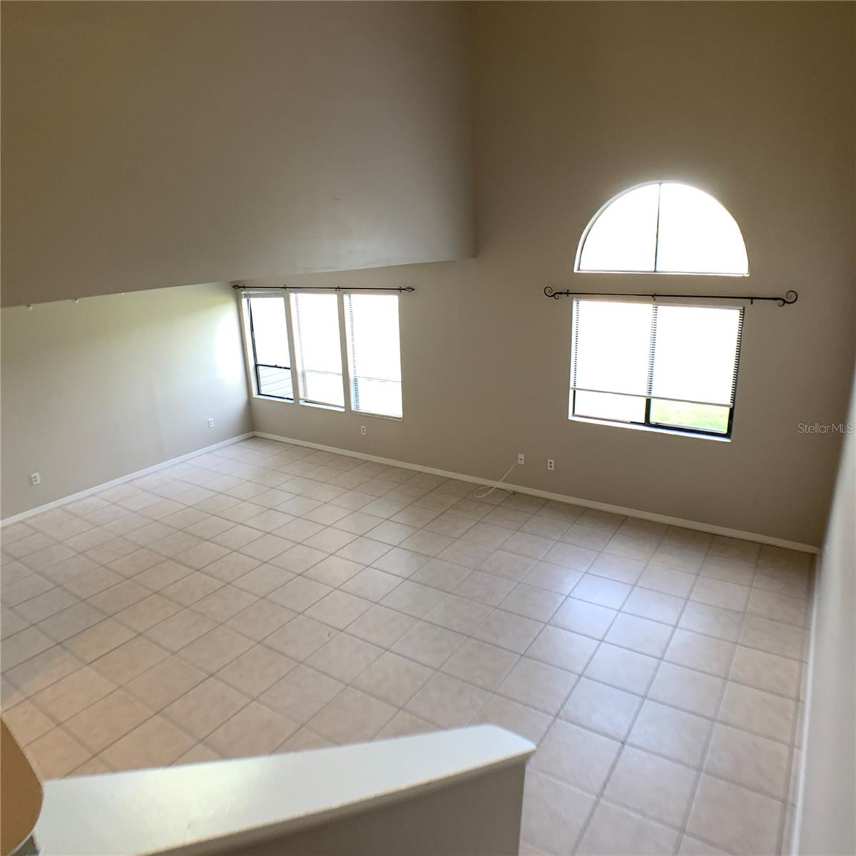 Image 18 of 28 For 9530 Darien Avenue 9530