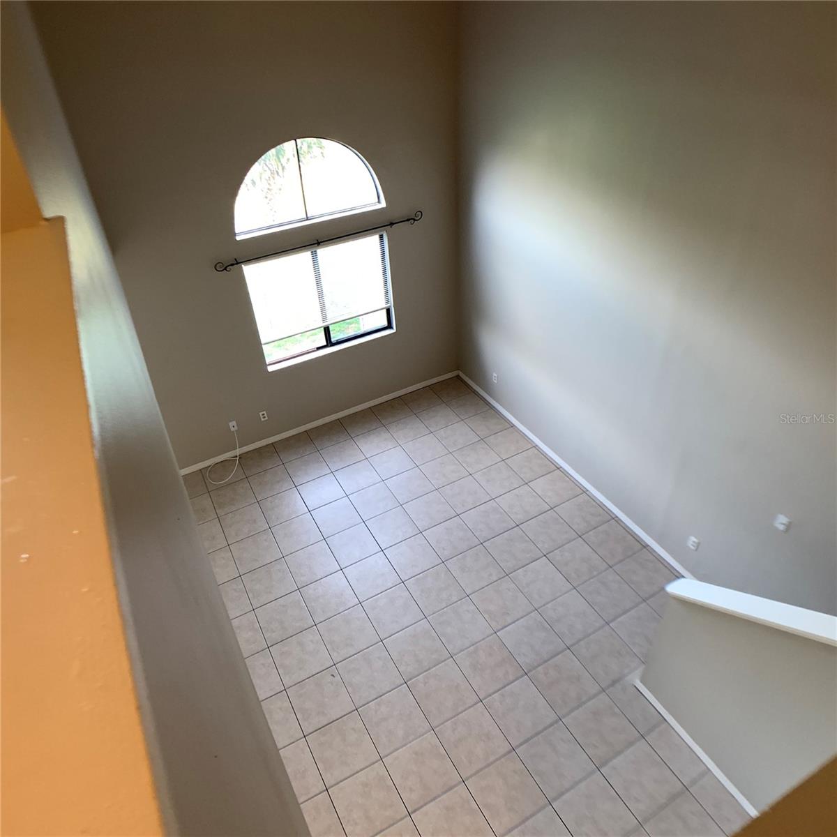 Image 19 of 28 For 9530 Darien Avenue 9530