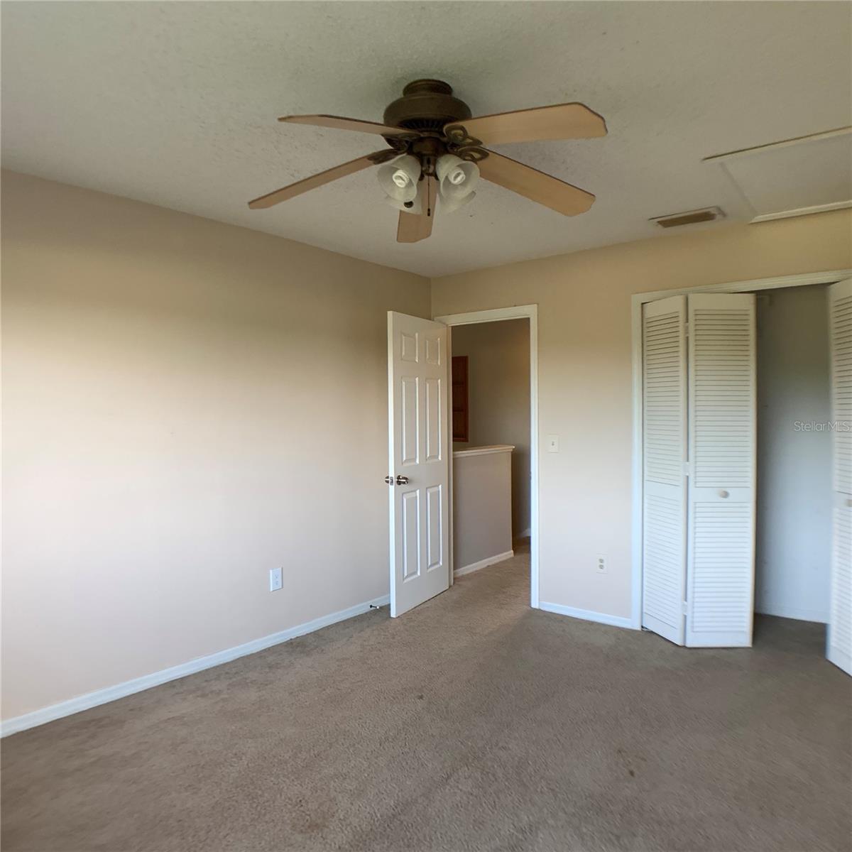 Image 21 of 28 For 9530 Darien Avenue 9530
