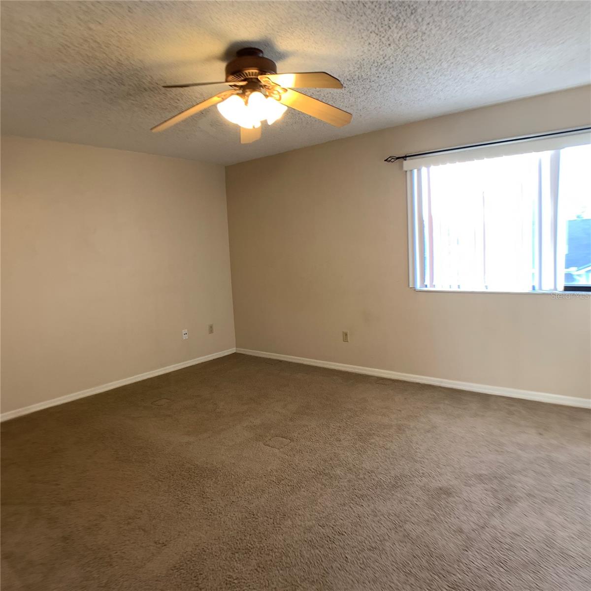 Image 23 of 28 For 9530 Darien Avenue 9530