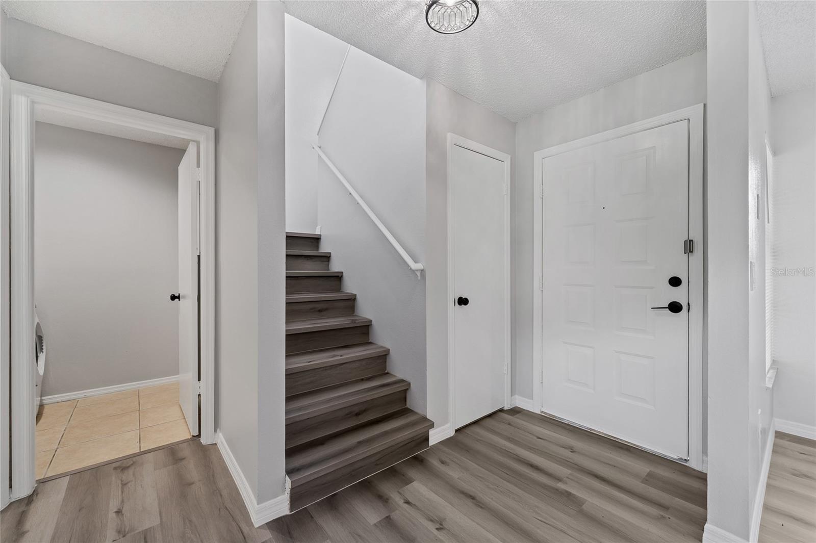 Image 4 of 24 For 14820 Laguna Beach Circle