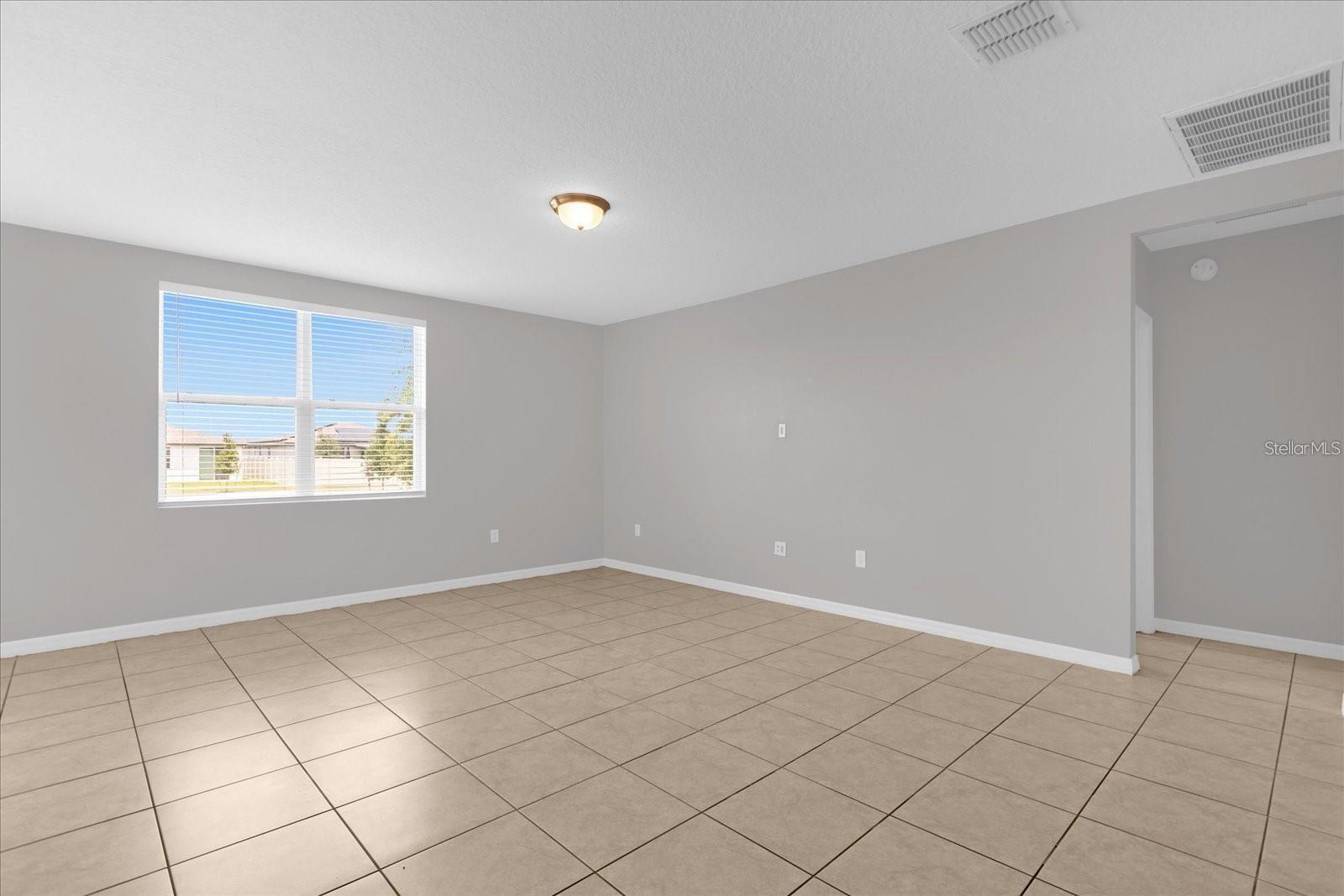 Image 4 of 16 For 531 Tortugas Street