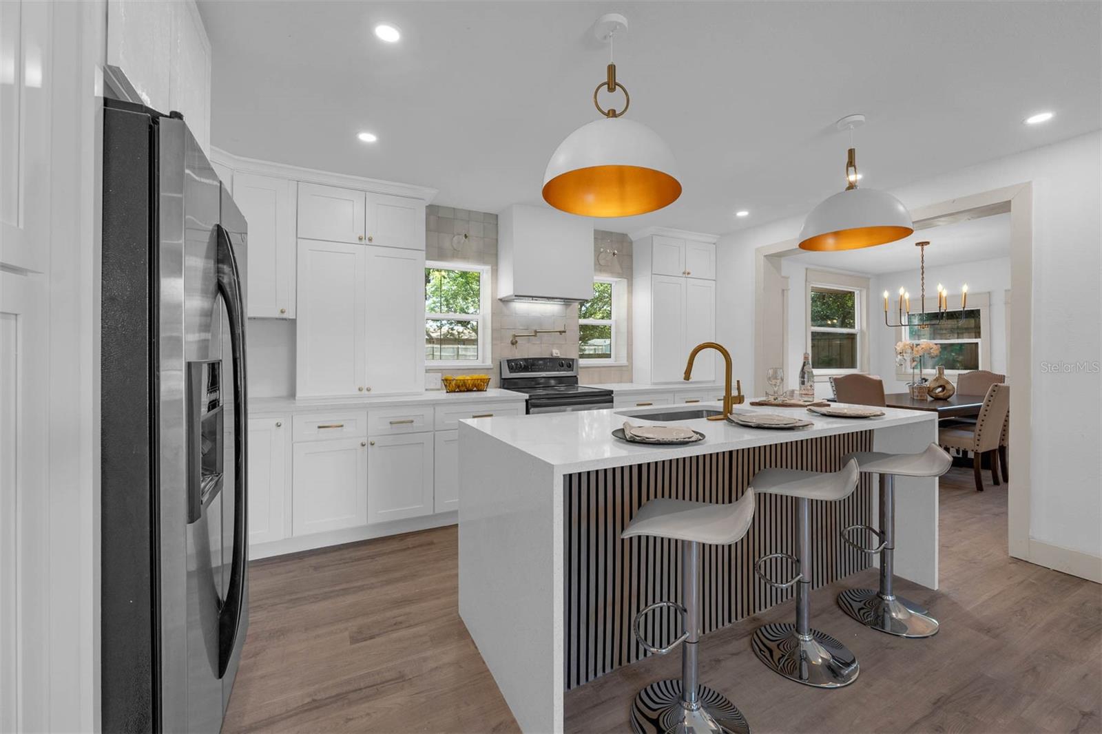 Image 10 of 30 For 7813 Delphia Street