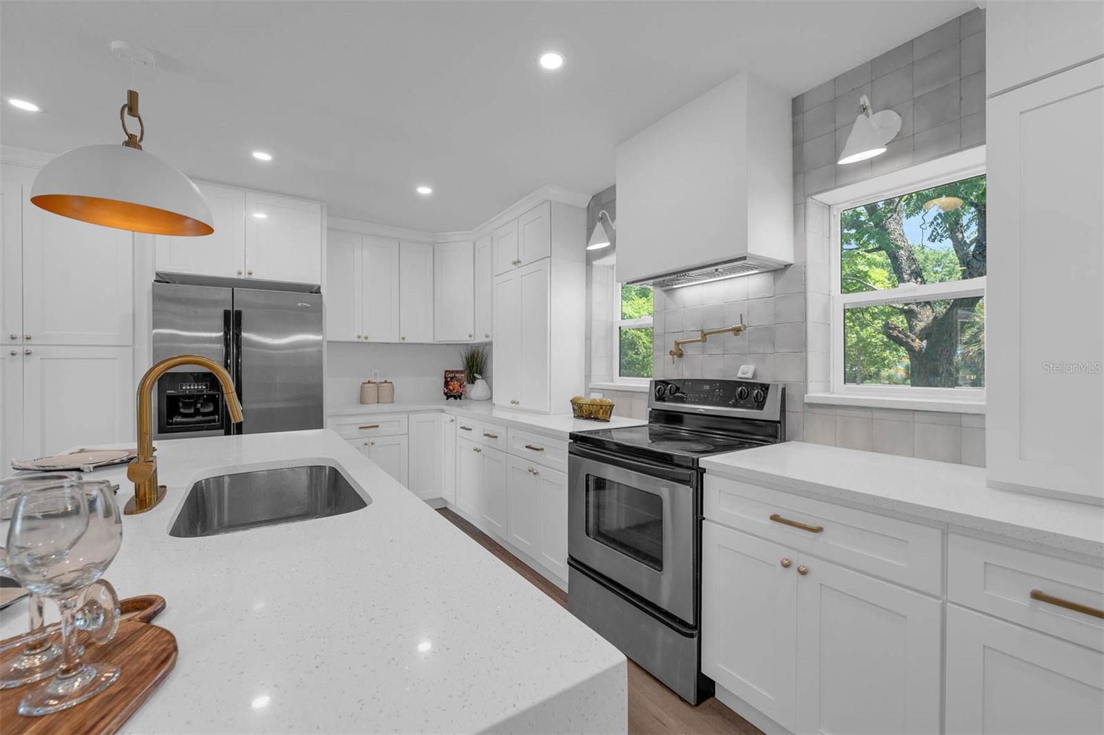 Image 11 of 30 For 7813 Delphia Street