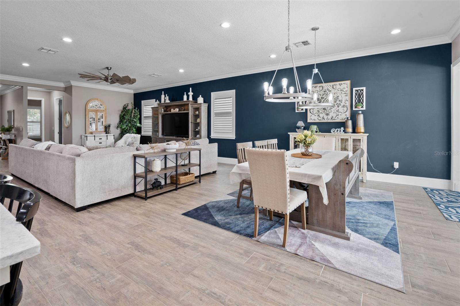 Image 16 of 57 For 13139 Stanthorne Avenue