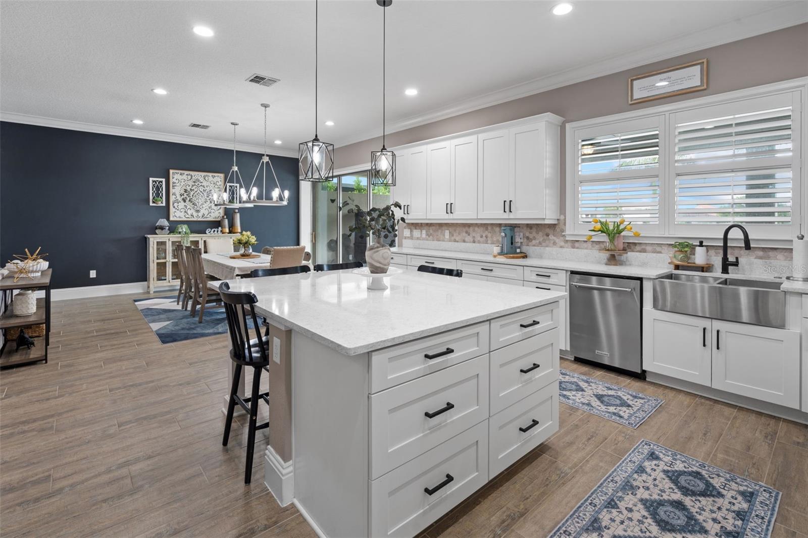 Image 20 of 57 For 13139 Stanthorne Avenue