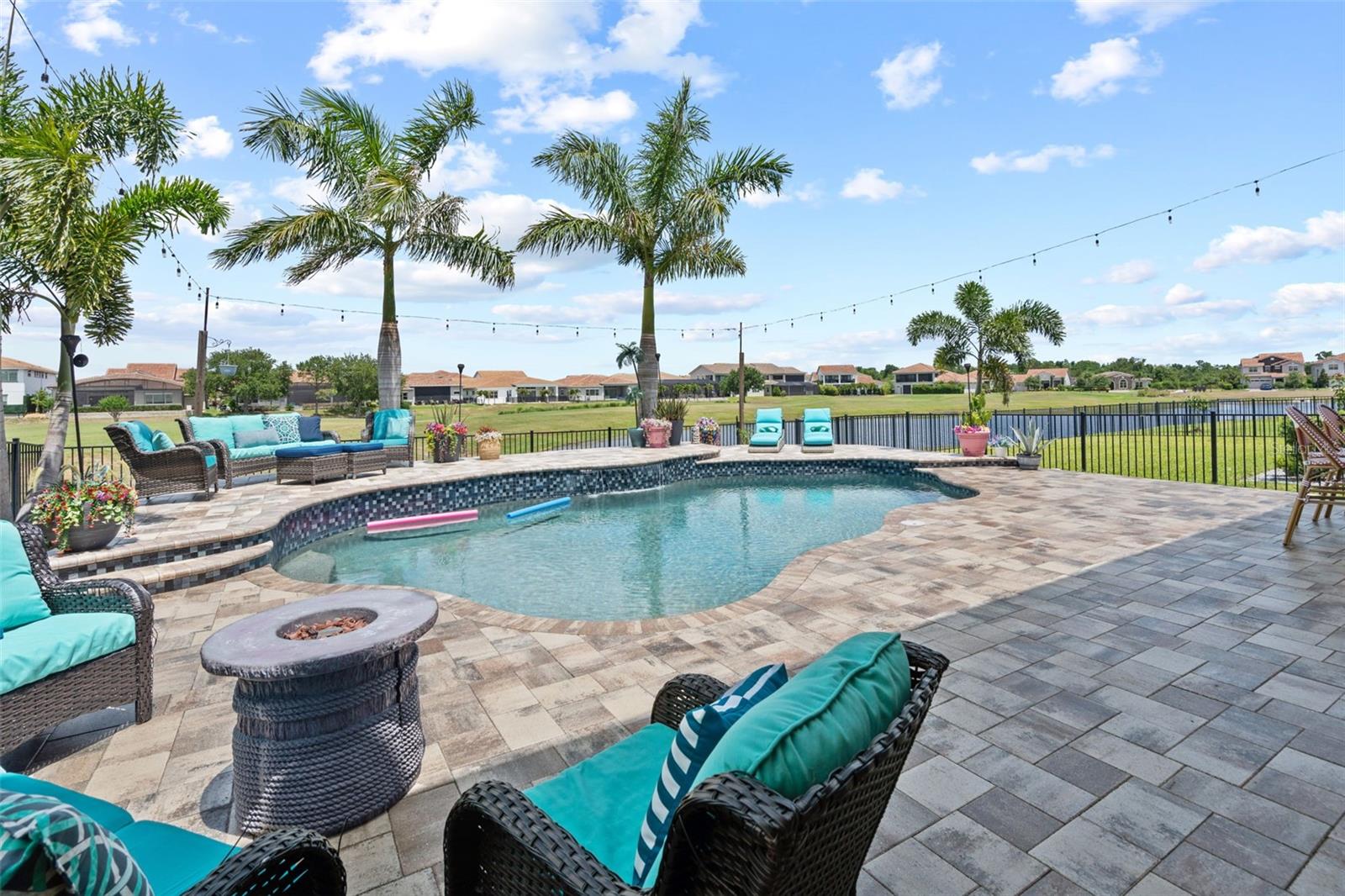 Image 50 of 57 For 13139 Stanthorne Avenue