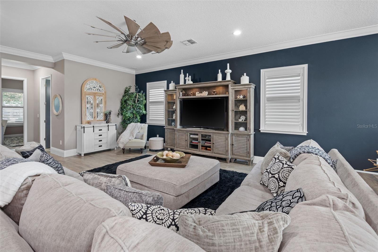 Image 7 of 57 For 13139 Stanthorne Avenue