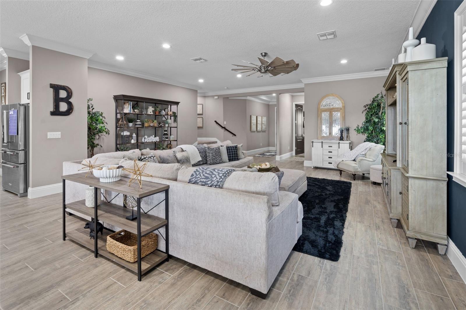 Image 8 of 57 For 13139 Stanthorne Avenue