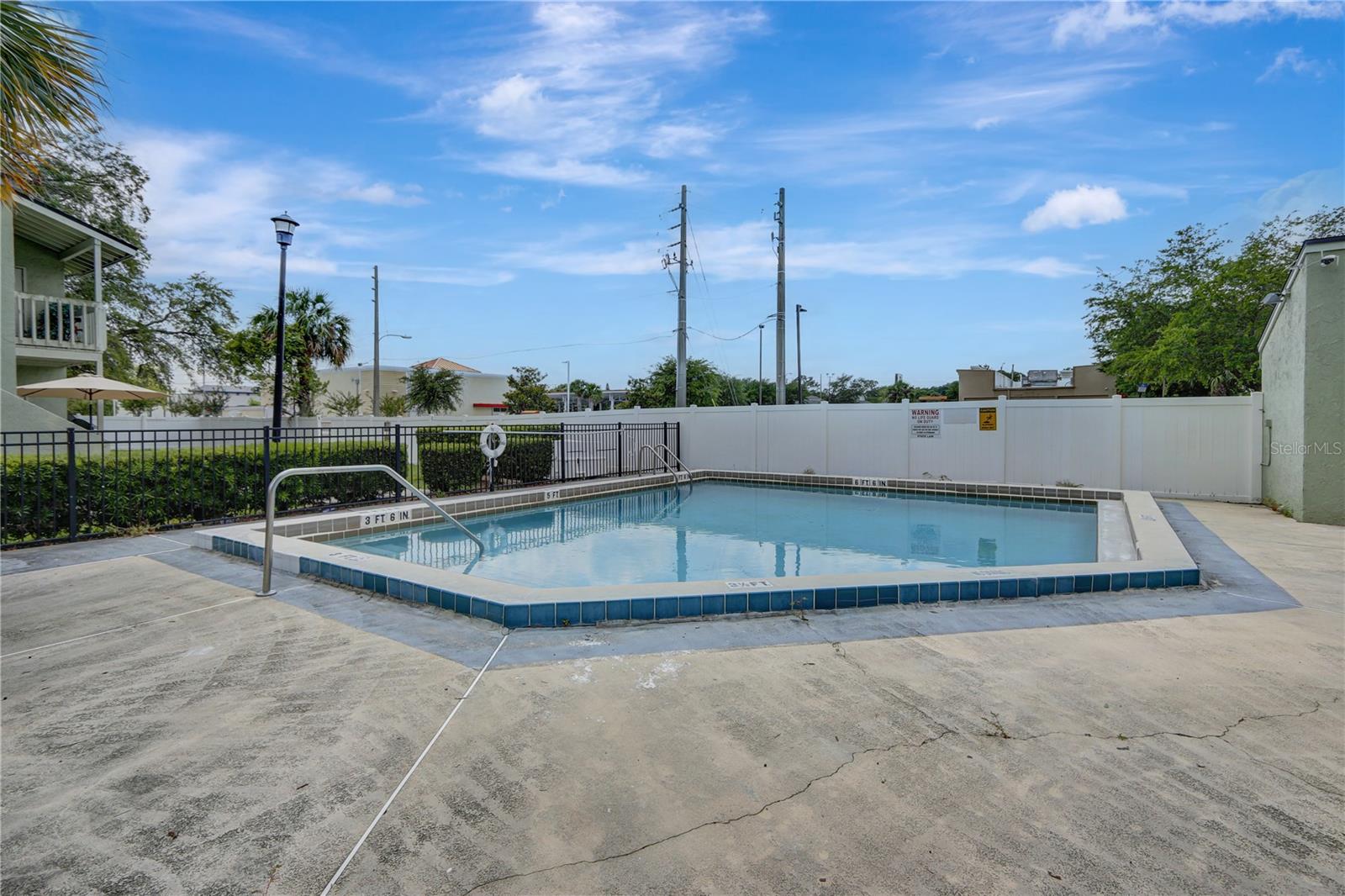 Image 5 of 9 For 5833 La Costa Drive S