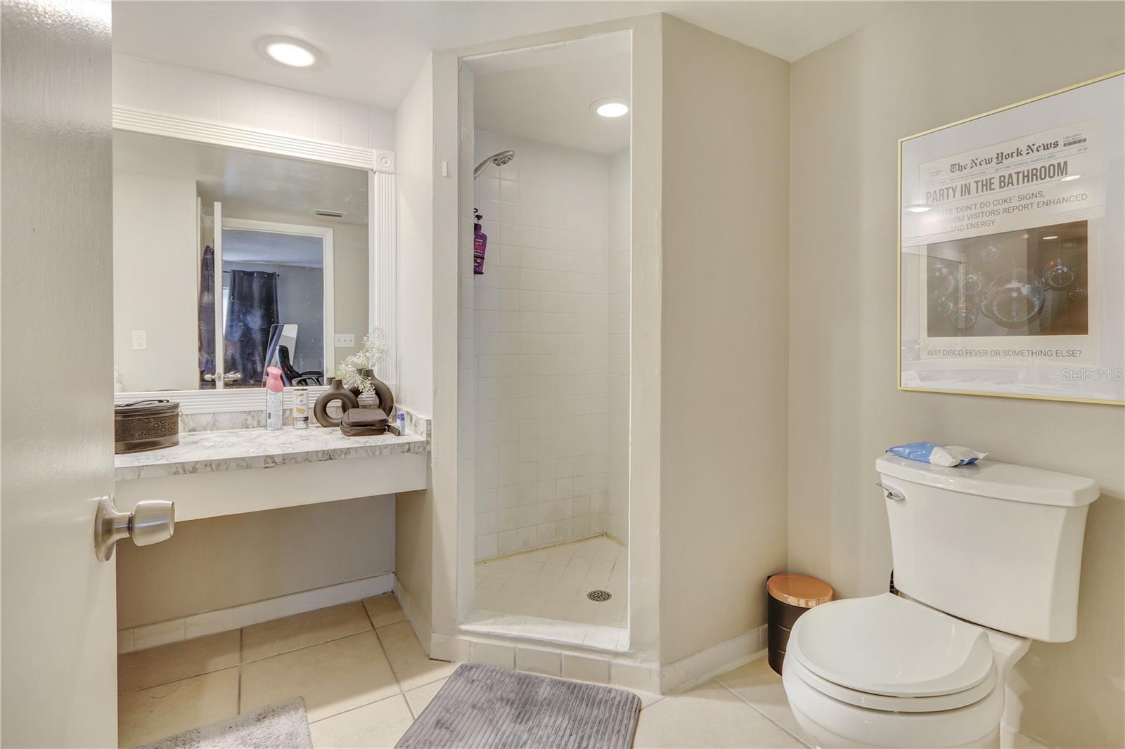 Image 7 of 9 For 5833 La Costa Drive S