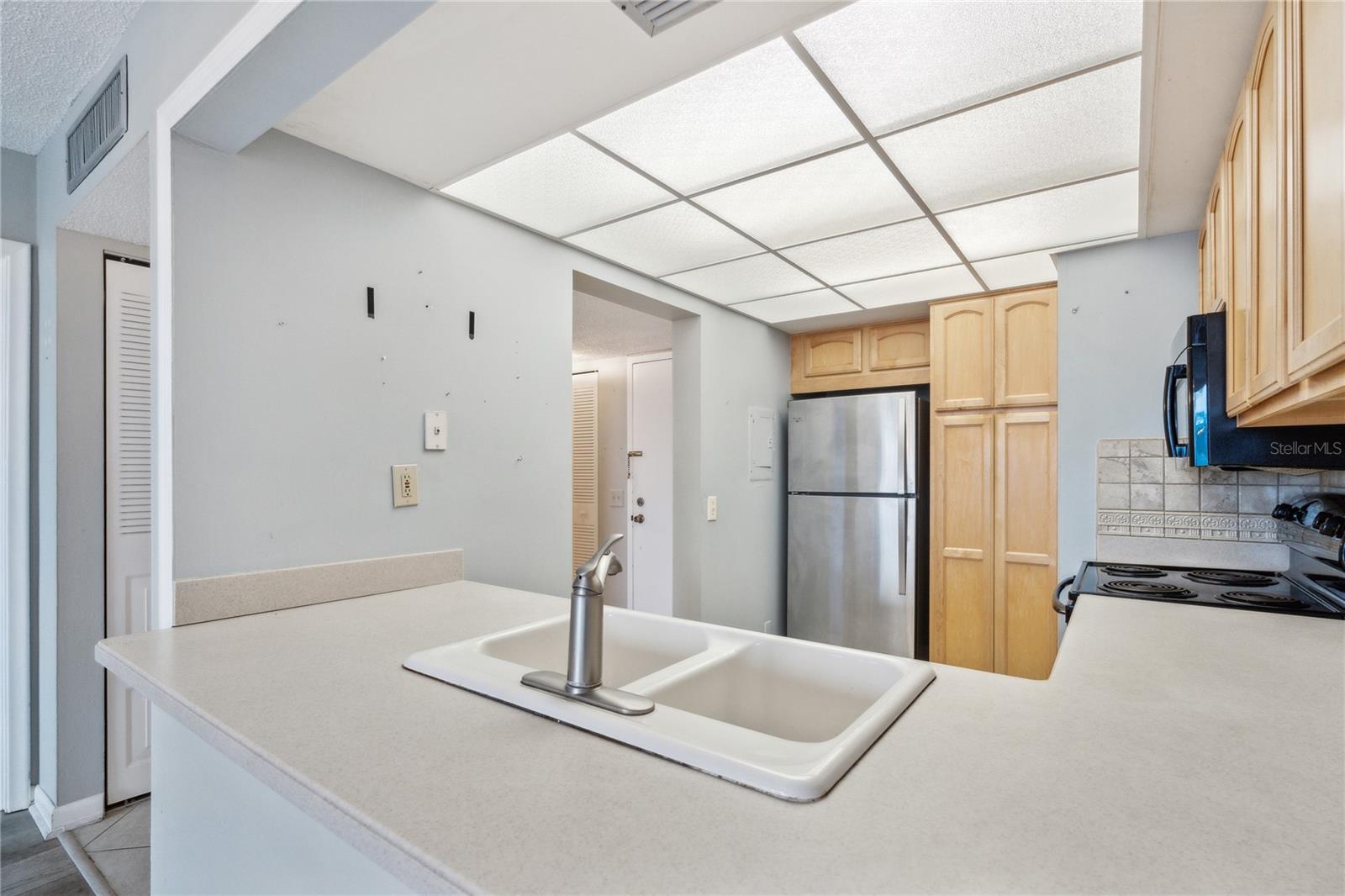 Image 7 of 22 For 6219 Palma Del Mar Boulevard S 301
