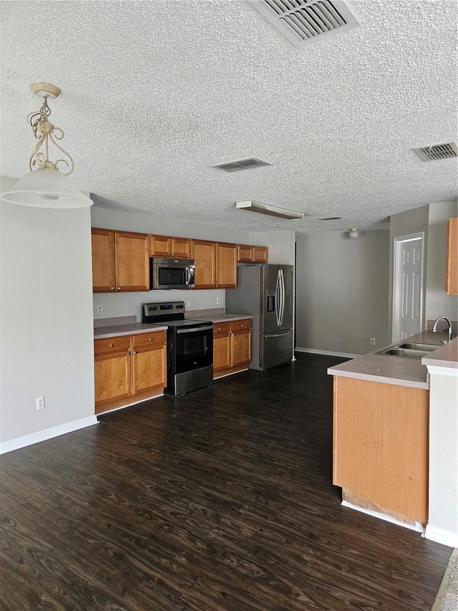 Image 2 of 5 For 1012 Horseshoe Falls Drive