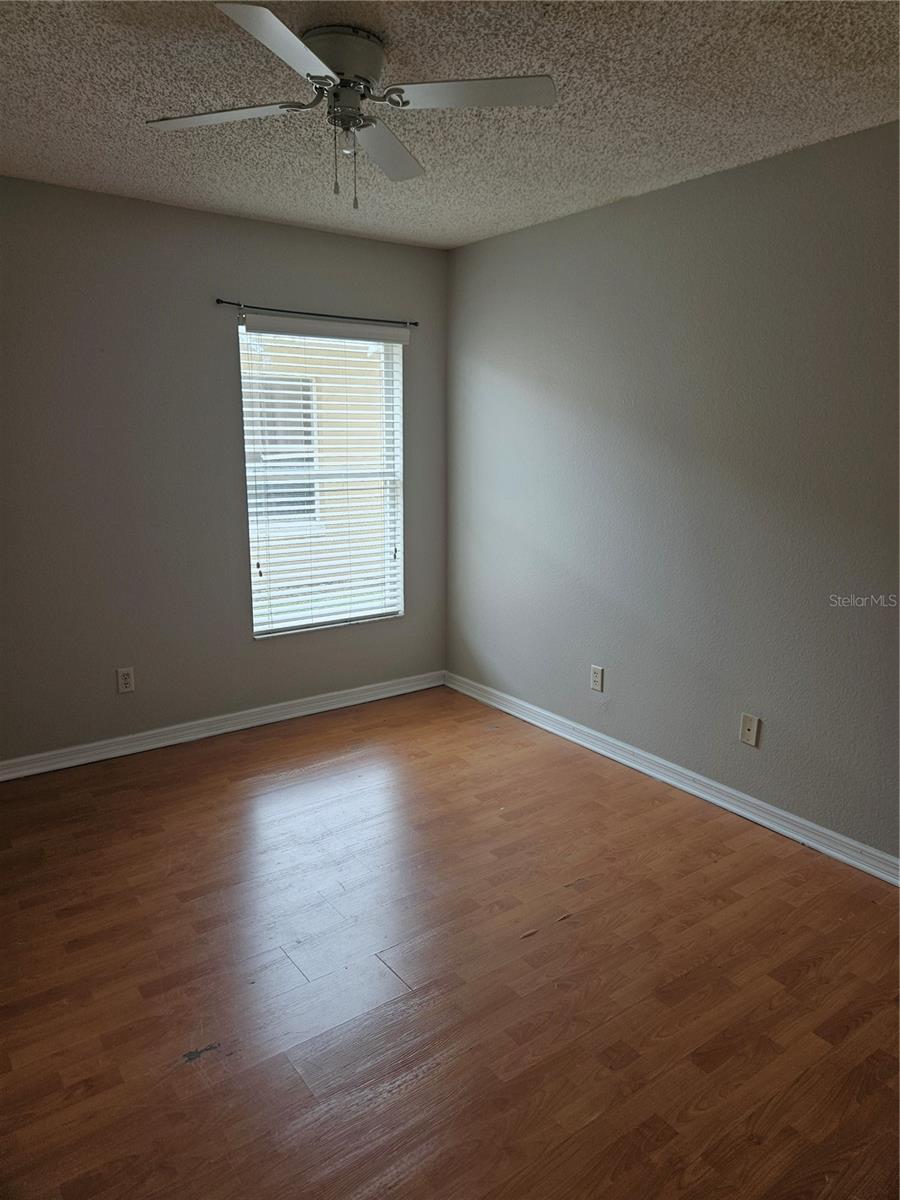 Image 3 of 5 For 1012 Horseshoe Falls Drive