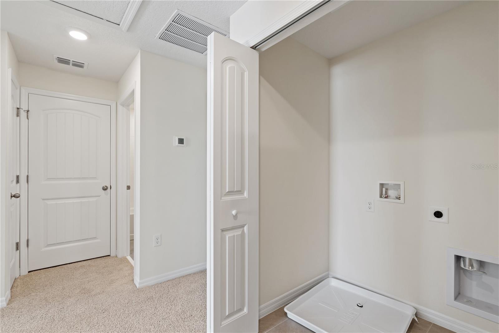 Image 11 of 29 For 17081 Water Spring Boulevard