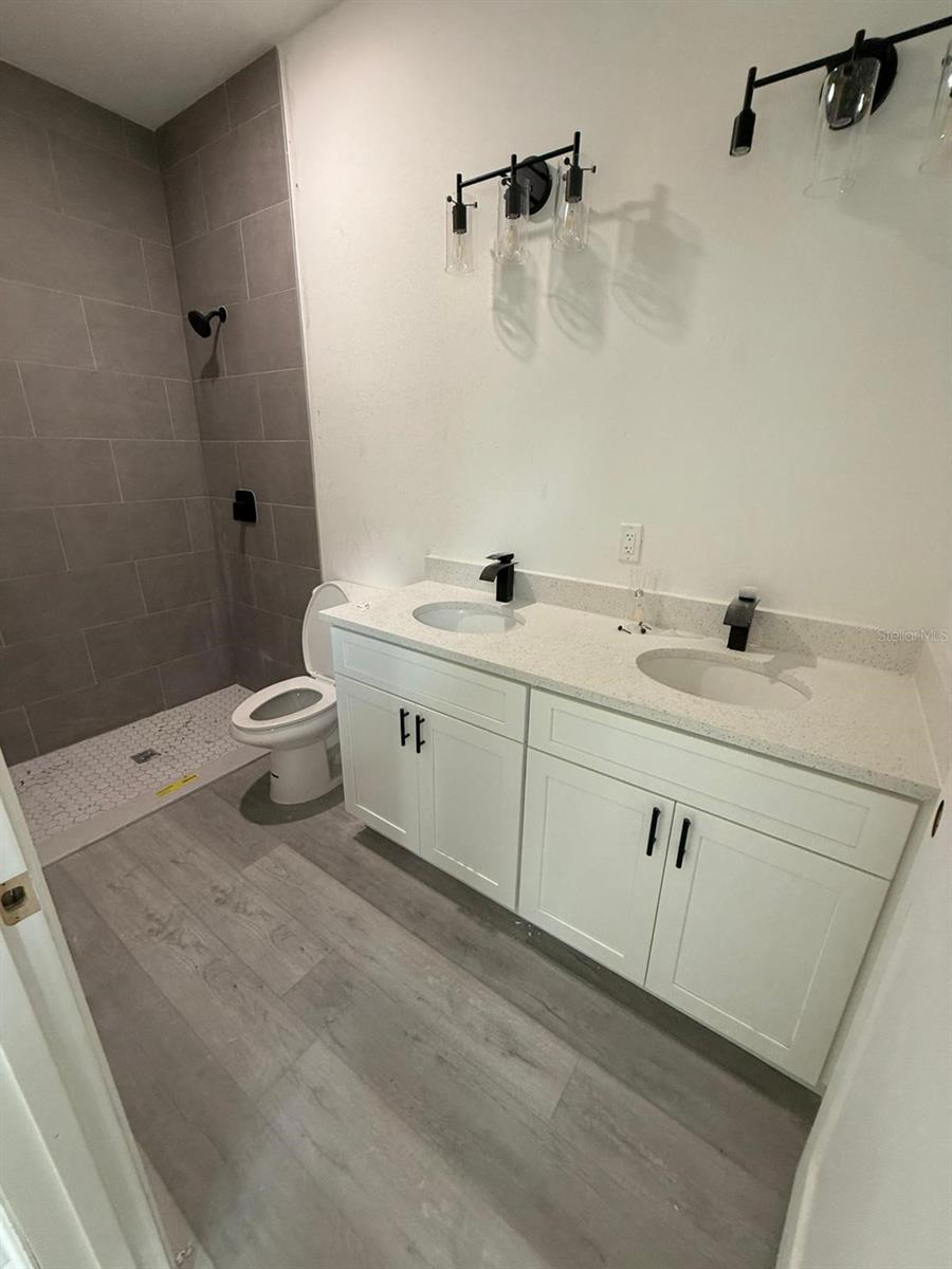 Image 13 of 53 For 13265 85th Circle