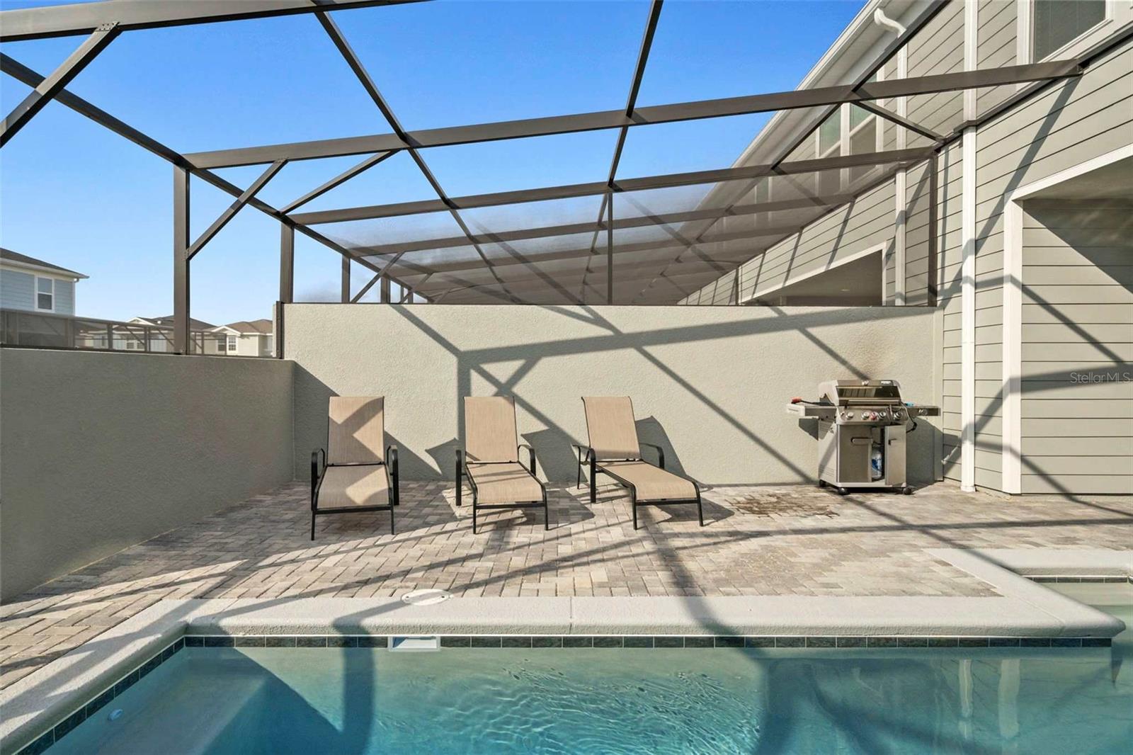Image 4 of 56 For 1283 Blue Paradise Way