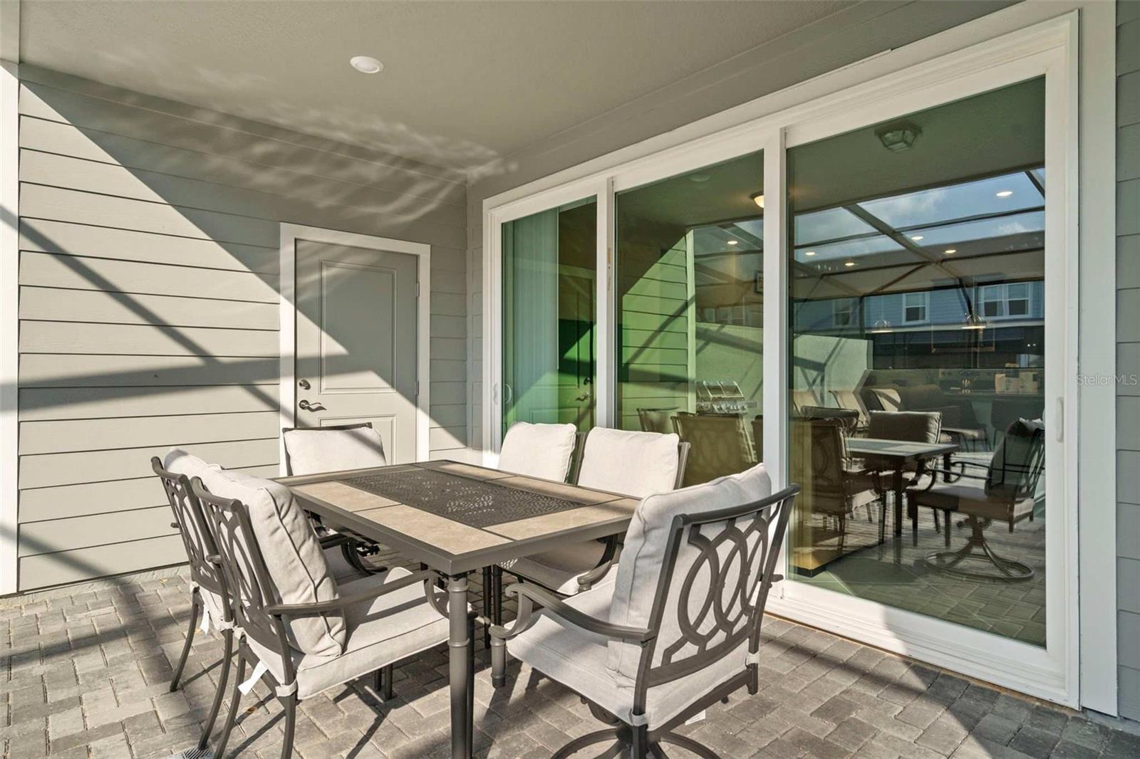 Image 6 of 56 For 1283 Blue Paradise Way