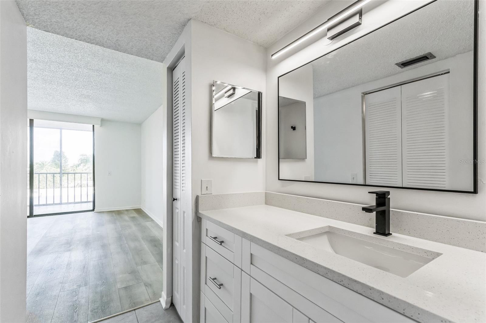 Image 23 of 37 For 6219 Palma Del Mar Boulevard S 301