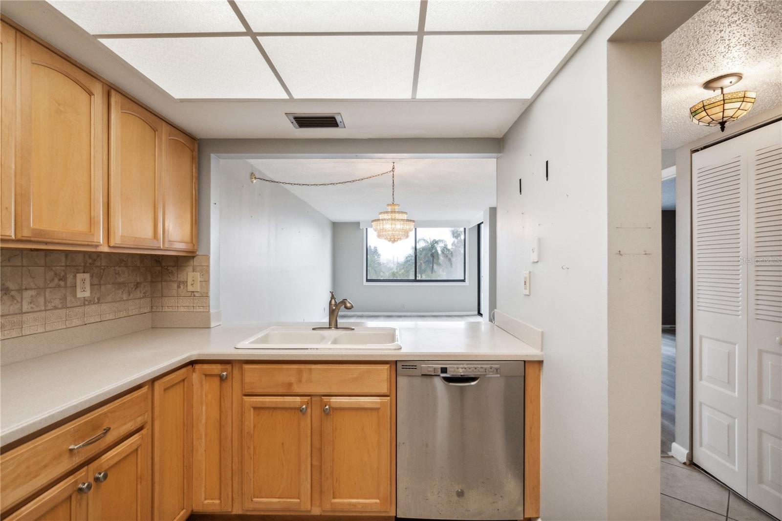 Image 6 of 22 For 6219 Palma Del Mar Boulevard S 301