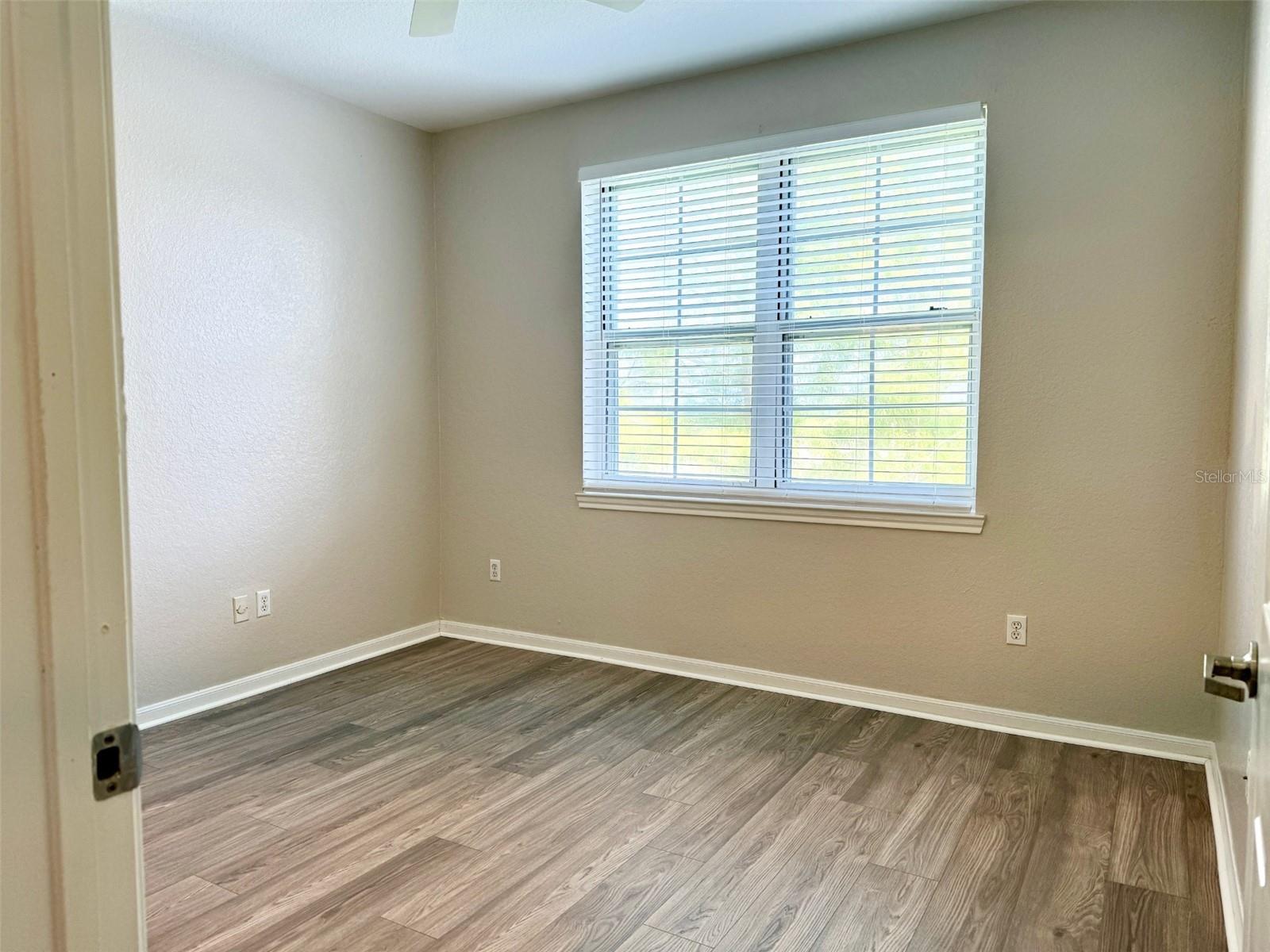 Image 8 of 10 For 860 Orange Avenue 371