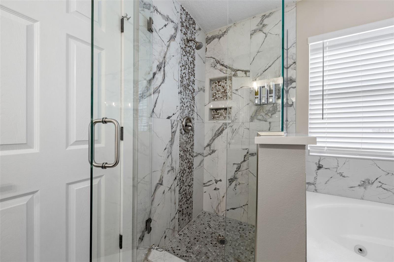Image 17 of 28 For 2447 Hassonite Street