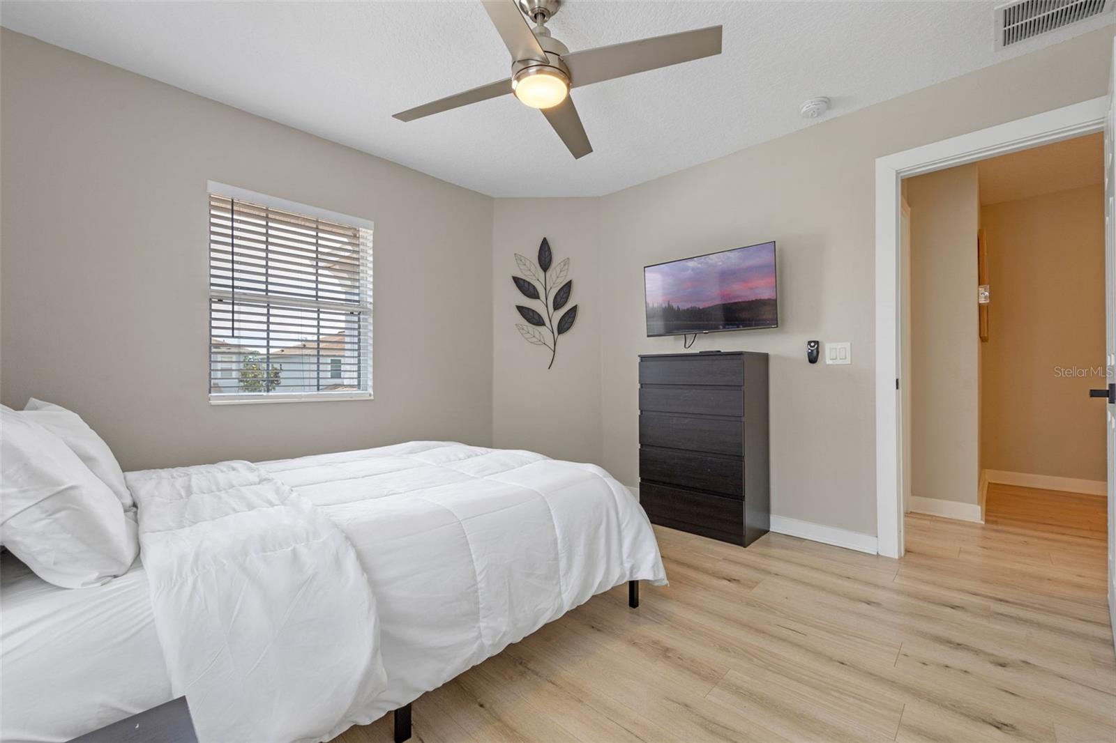 Image 22 of 28 For 2447 Hassonite Street