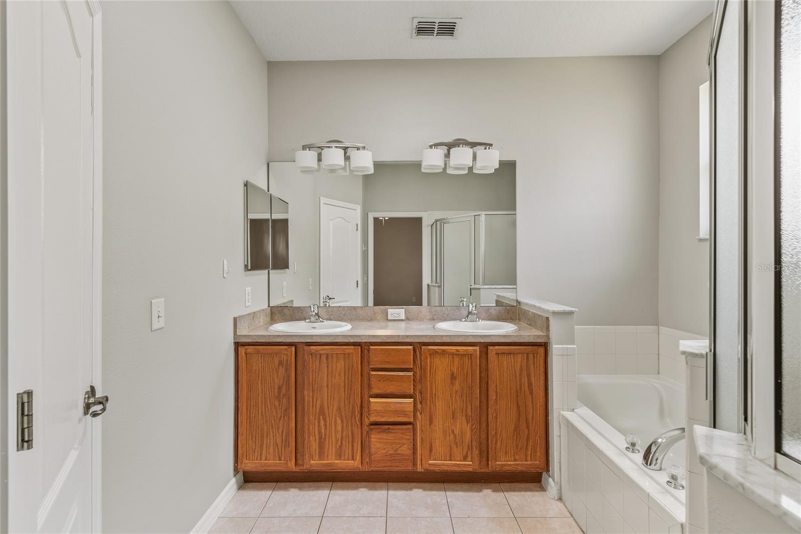 Image 11 of 15 For 2709 Savannah Drive