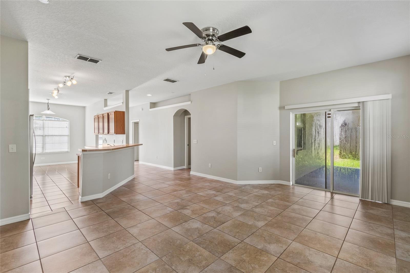 Image 4 of 15 For 2709 Savannah Drive