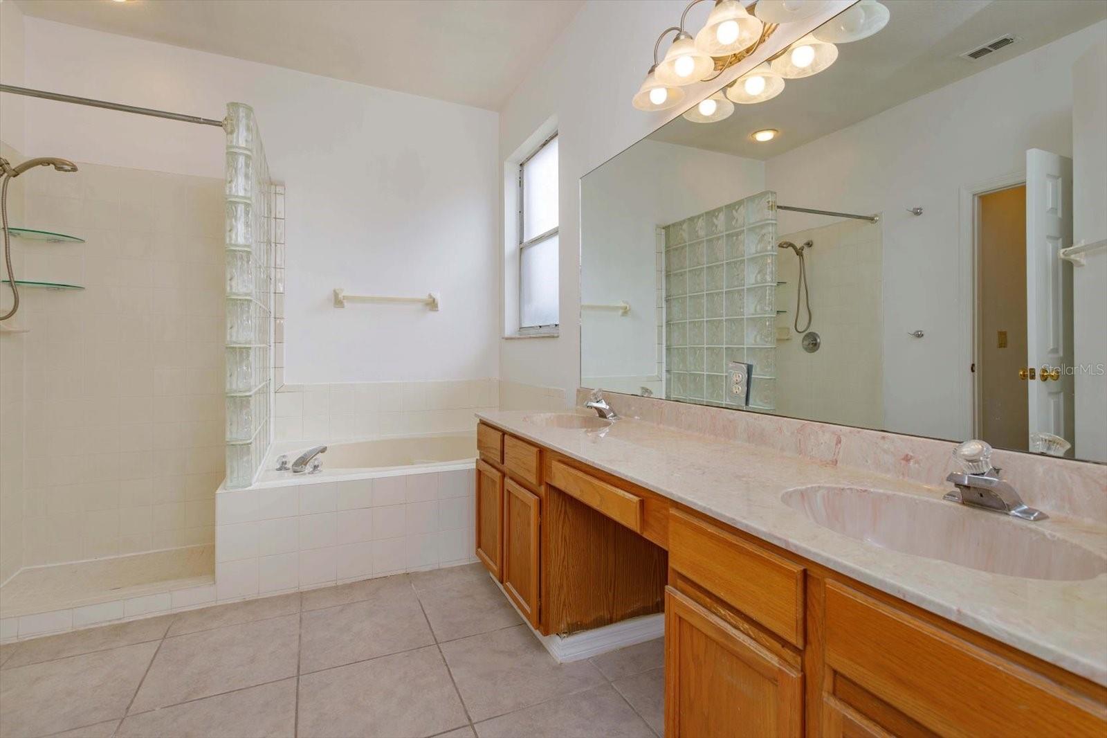 Image 18 of 30 For 2903 Joseph Circle