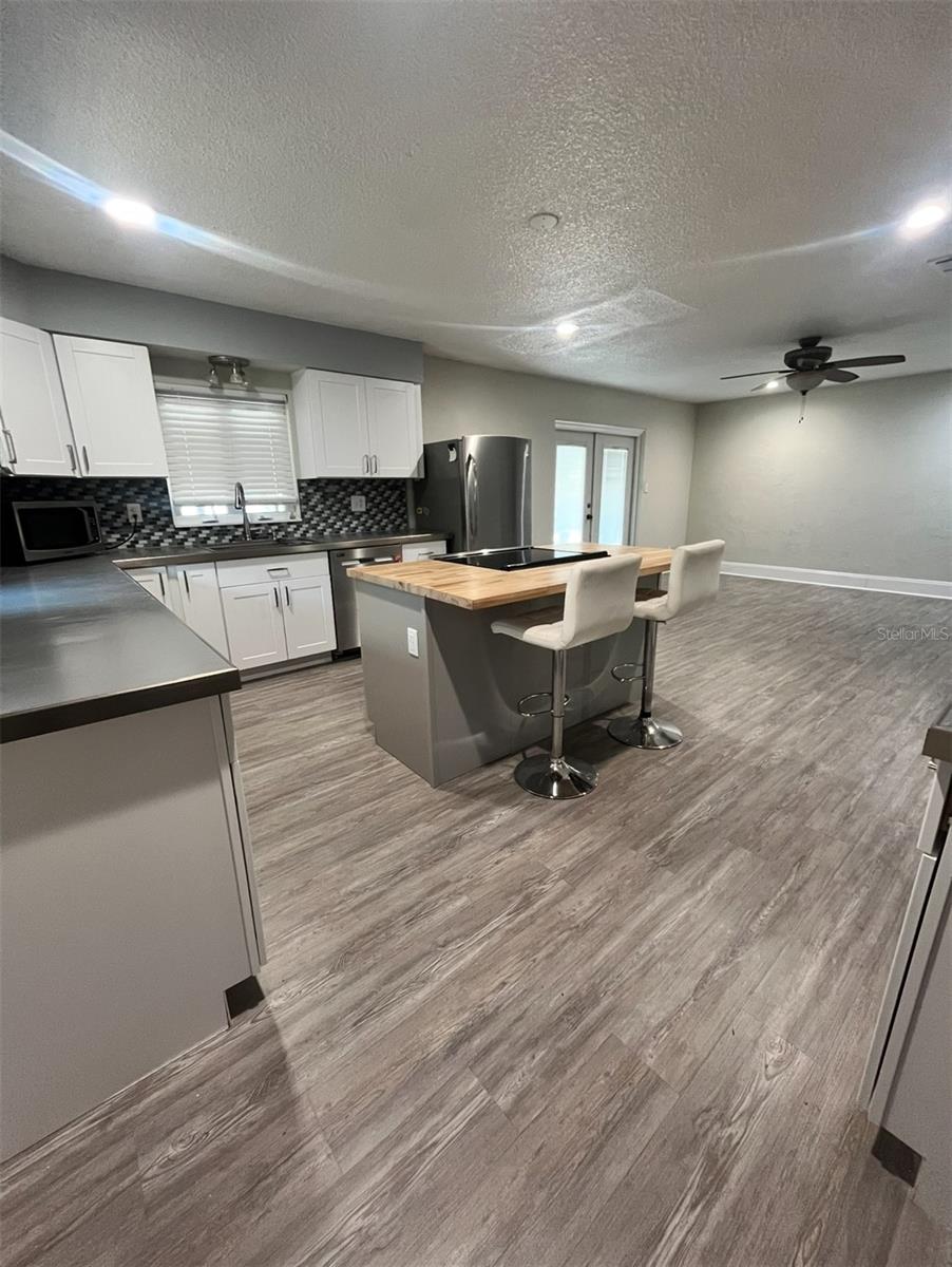 Image 7 of 15 For 339 Croton Drive