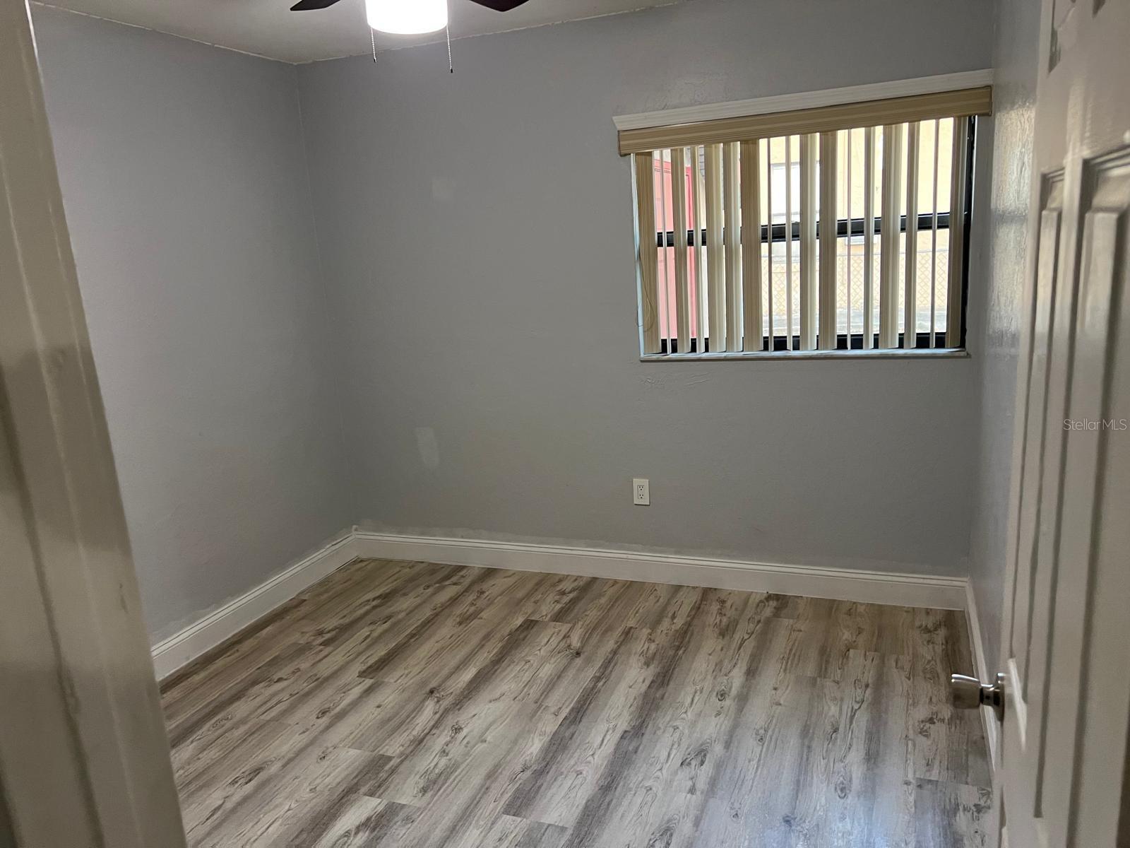 Image 9 of 11 For 455 Las Palmas Circle 636