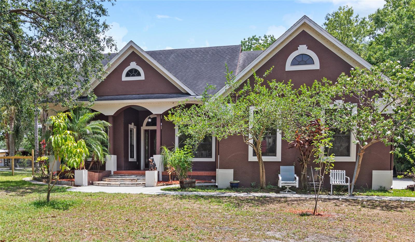 Image 4 of 49 For 549 Wellon Avenue