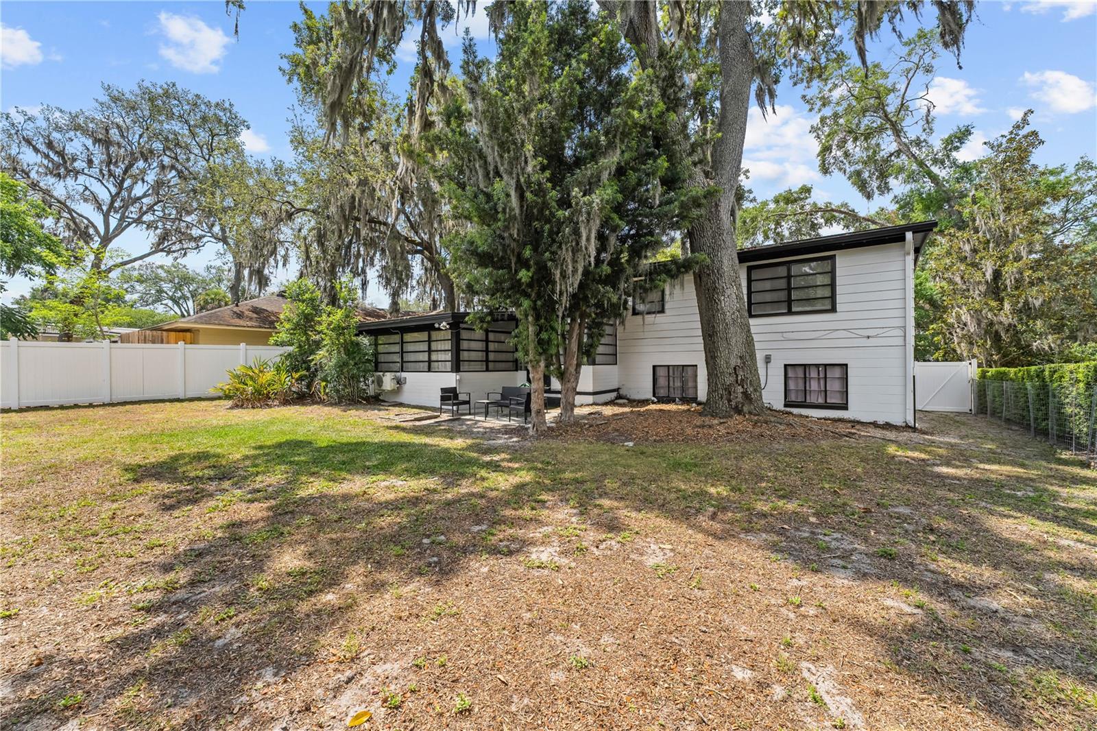 Image 34 of 38 For 913 Moss Lane