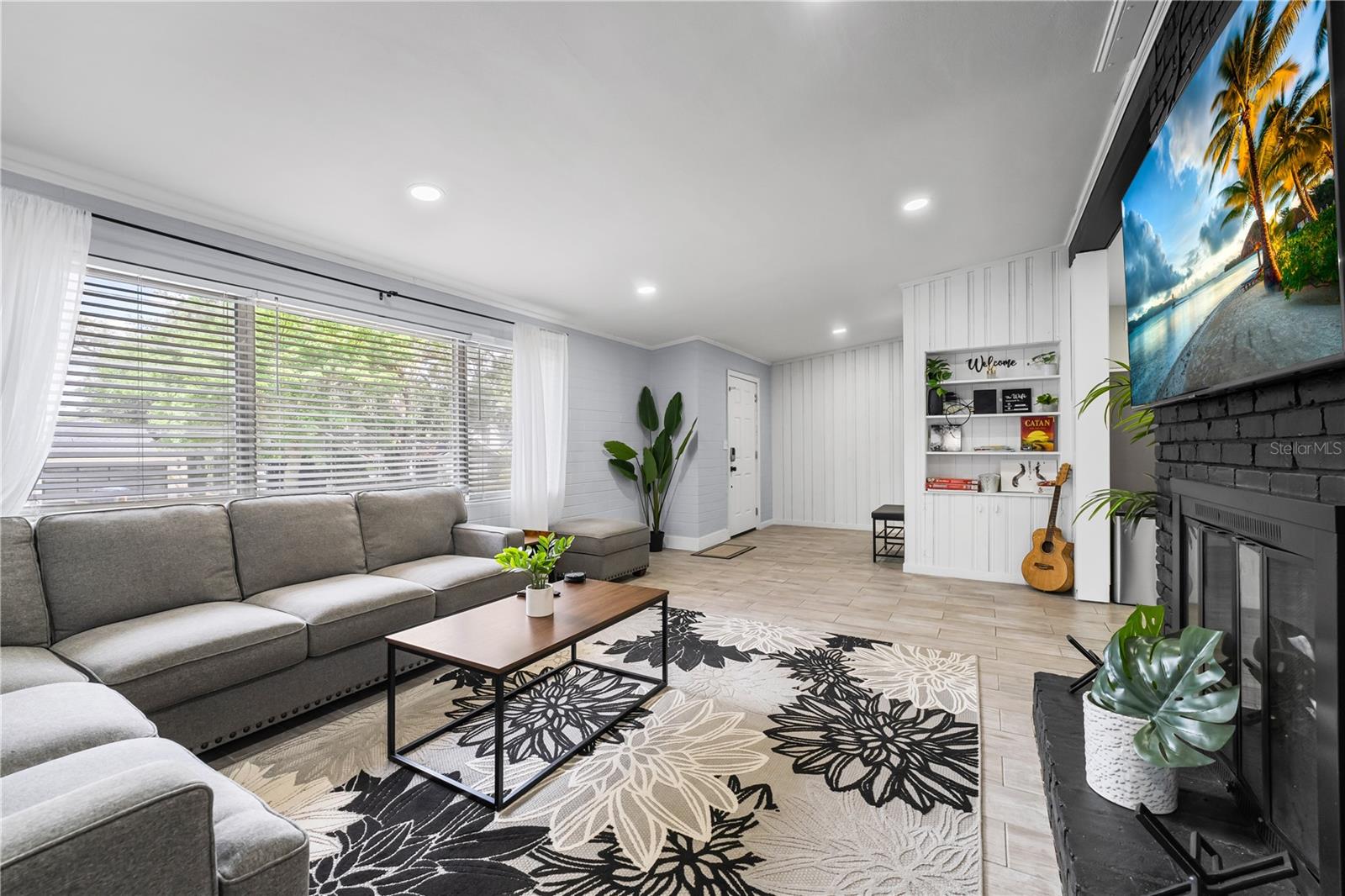 Image 6 of 38 For 913 Moss Lane