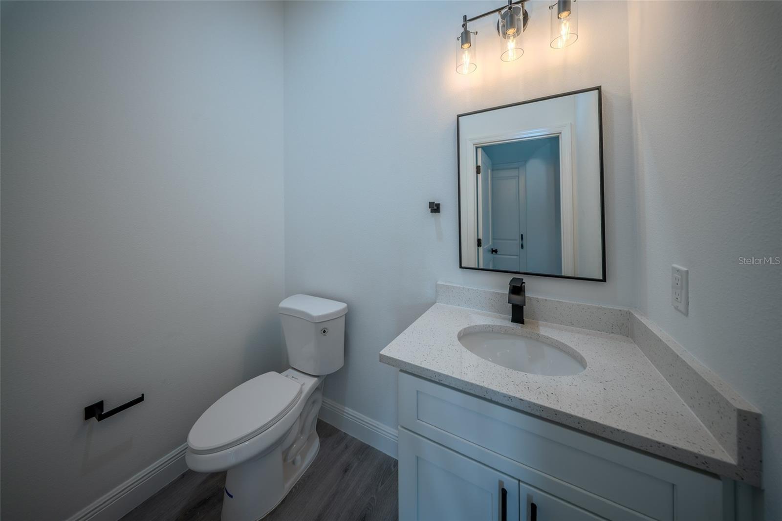 Image 12 of 23 For 6054 Sw 154th Place Rd