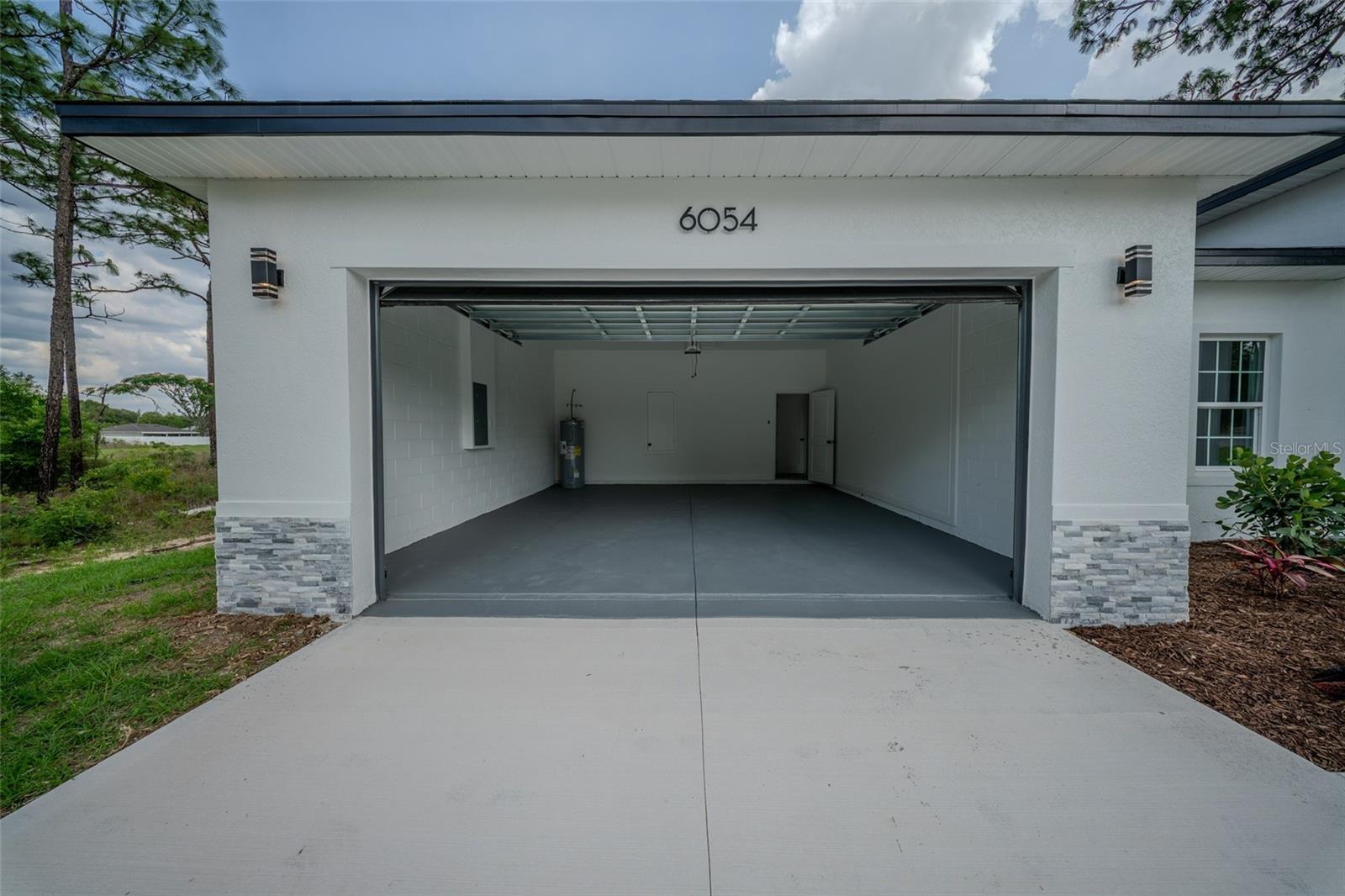 Image 6 of 23 For 6054 Sw 154th Place Rd
