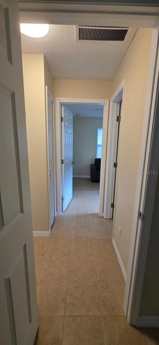 Image 14 of 17 For 7600 Skyview Drive