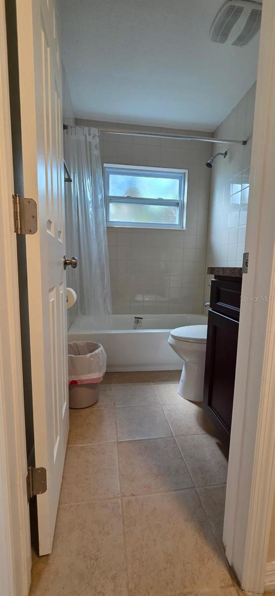 Image 16 of 17 For 7600 Skyview Drive