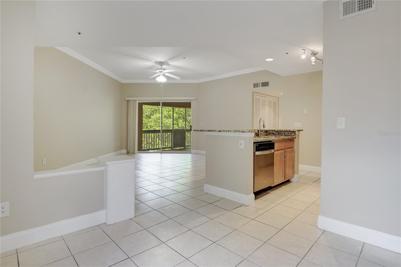 Image 14 of 45 For 482 Pin Oak Place 306
