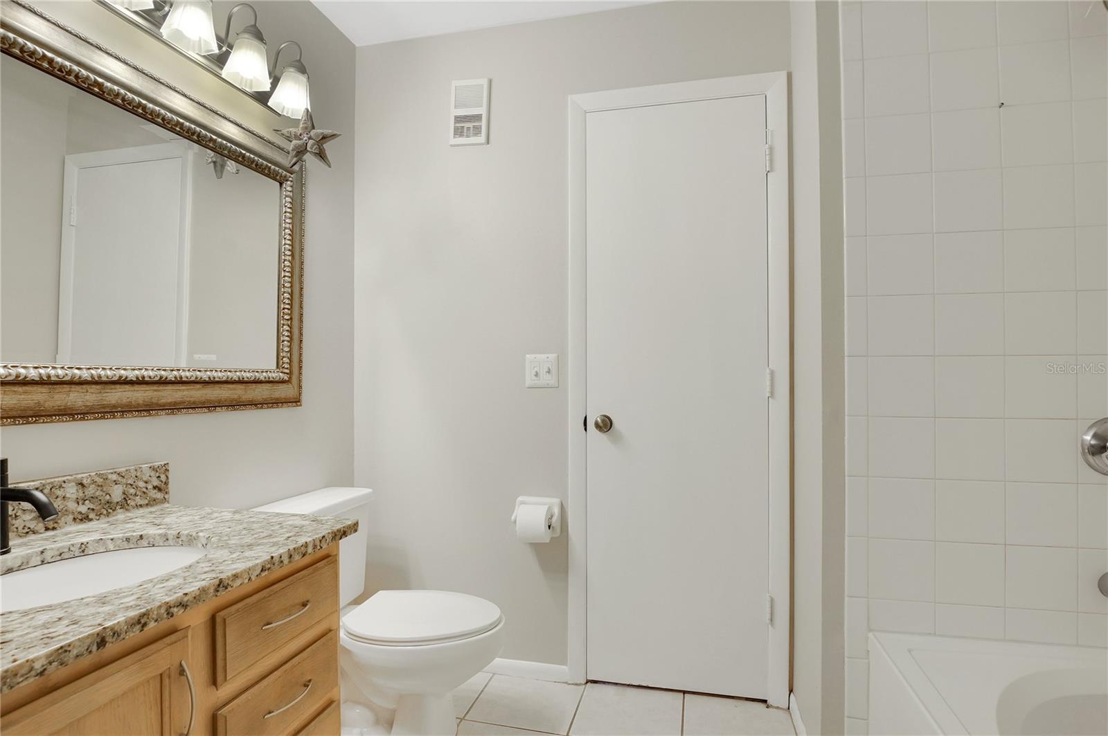 Image 15 of 45 For 482 Pin Oak Place 306